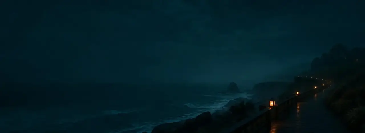 黄火短剧入口客户端背景 海边夜路上一排小灯的氛围背景图